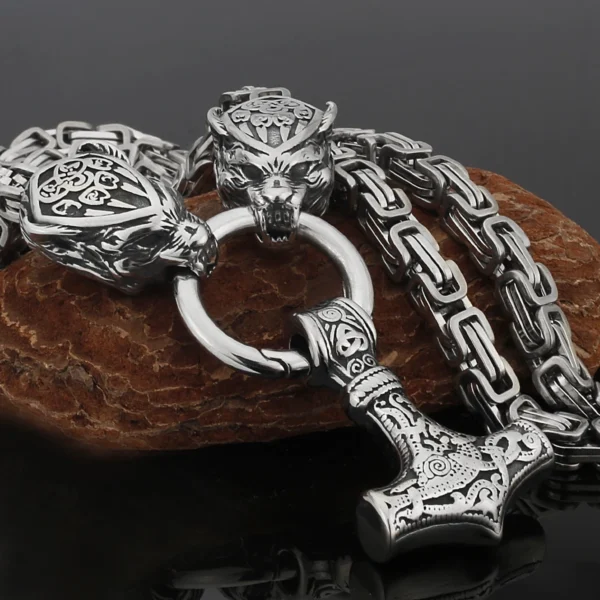 kf-S19a2ae1a96f34806ba7e8d326eb6c3efP Collier Viking Têtes d'Ours tenant Mjöllnir